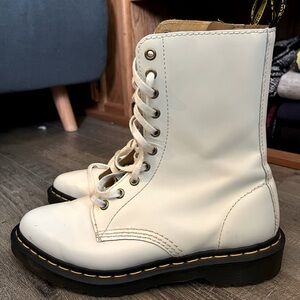 Dr. Martens Originals